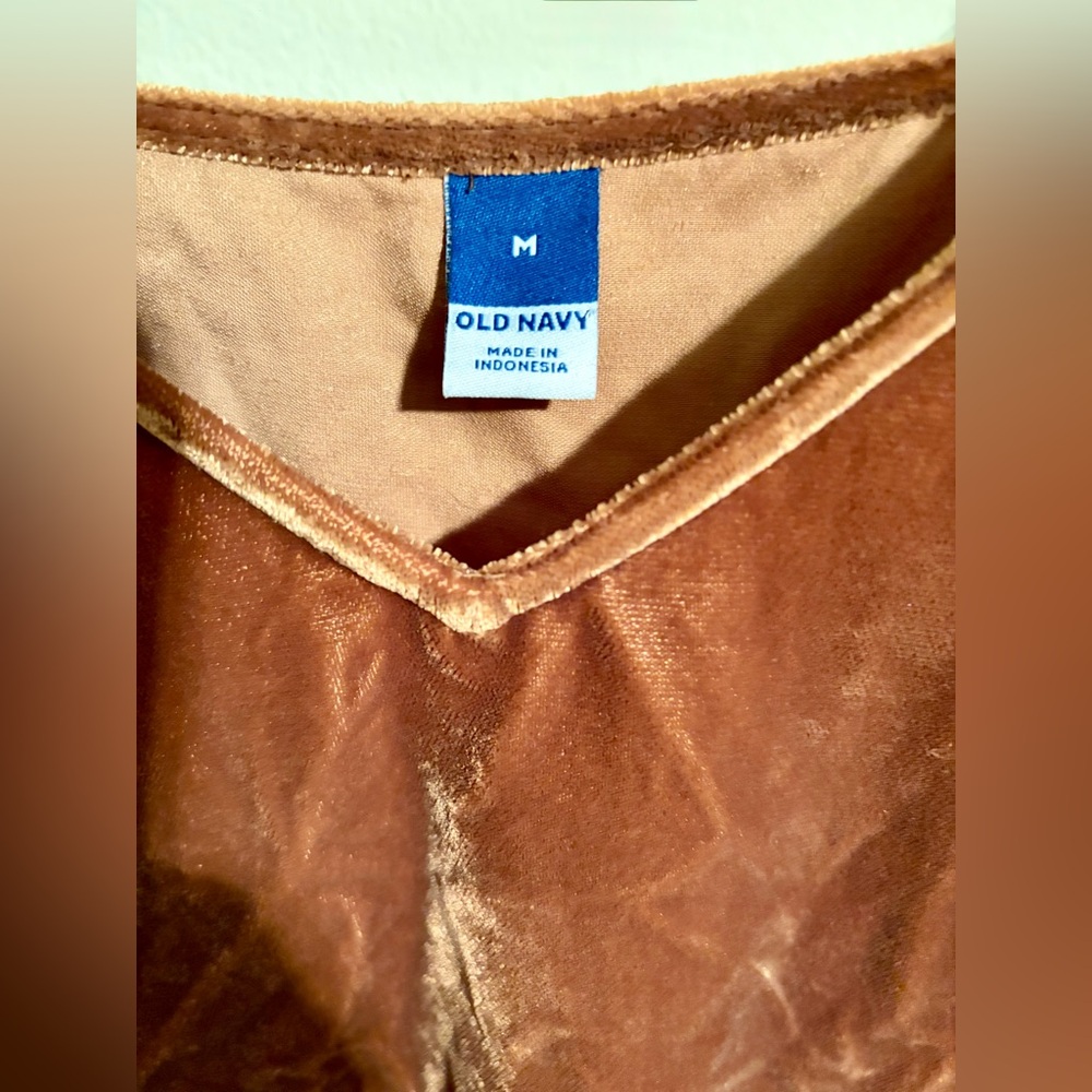 Old Navy Women’s Velvet/Velour Brown Camisole Adjustable Straps Tank Top Sz Med - Picture 4 of 13